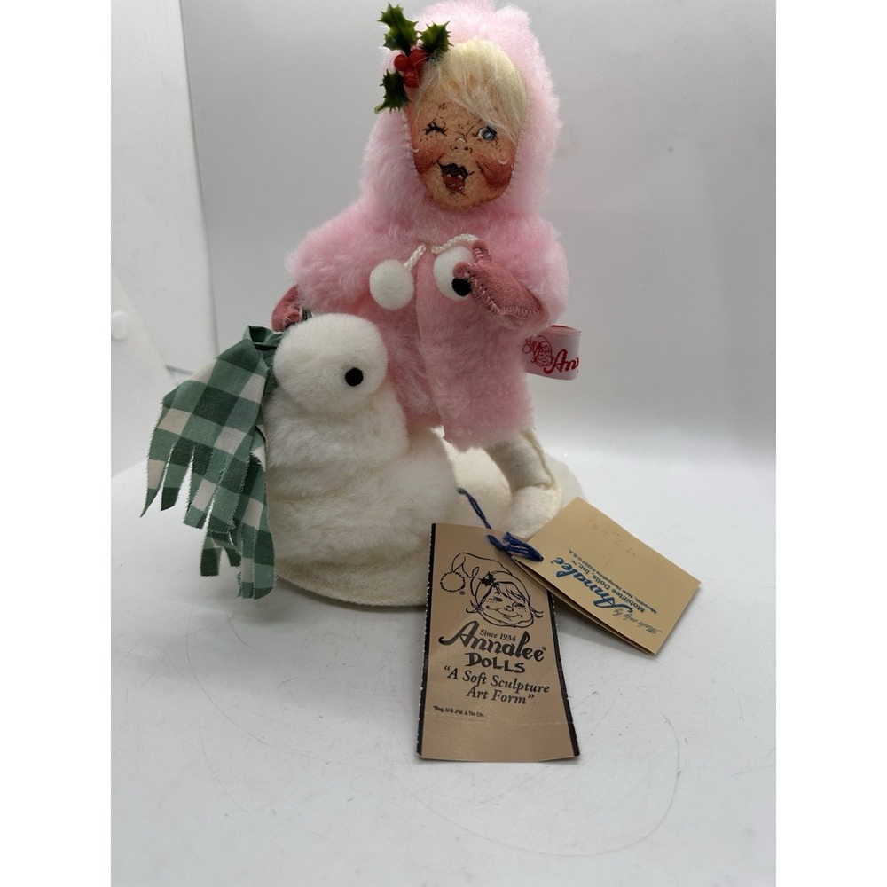 Annalee 7" Girl Building Snowman Doll 7231 Christmas Figure Tags Vintage
